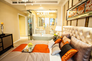 现代温馨卧室家居一角