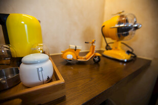 复古风厨房小家电陈列