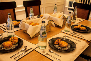 精致餐桌布置 尽显优雅格调