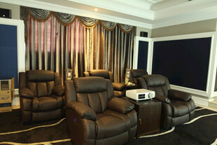 豪华家庭影院舒适观影空间