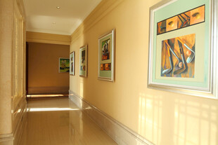 温馨艺术风的走廊空间