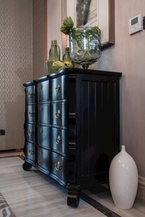 复古黑色储物柜 简约装饰