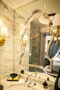 奢华大理石浴室镜设计