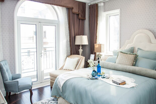 优雅简约风卧室温馨场景