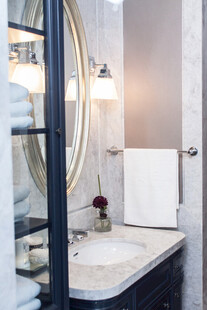 现代简约风格浴室洗手台