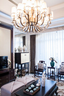 豪华客厅吊灯尽显优雅格调