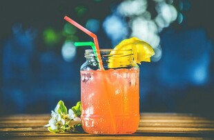 清爽柠檬鸡尾酒夏日特调