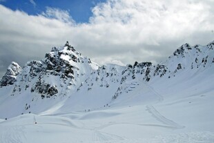 雪山壮丽风光