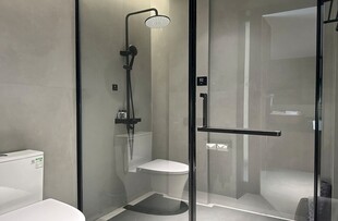 现代简约风浴室空间