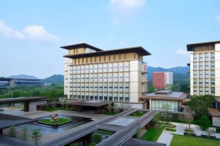 现代风格高层商务建筑群