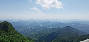 登明堂山