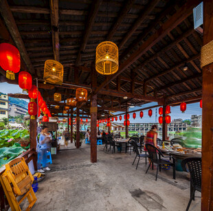 中式庭院餐厅室内景致