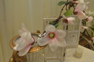 优雅玉兰花瓶插花摆件