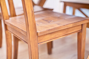 木质椅子细节特写