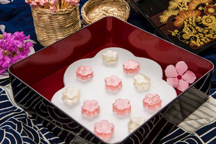 精致日式和果子摆盘