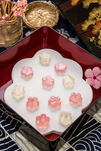 精致日式和果子糕点