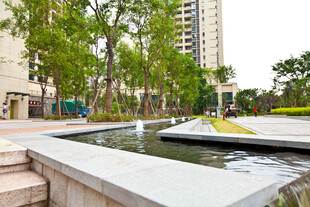 城市小区内的水景景观