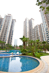 高端小区泳池及周边景观