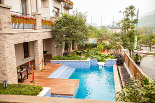 豪华住宅户外泳池景观