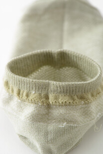 浅色棉袜袜口展示