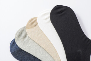 多彩袜子堆叠展示