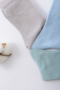 三色柔软内裤展示