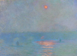 日出海面的朦胧美景