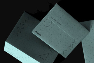 多个信封设计展示样机