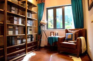 舒适静谧的家庭阅读角落