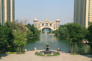 欧式园林景观中的喷泉建筑