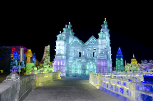 梦幻冰雪城堡灯光秀