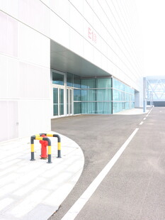 户外儿童游乐设施场景