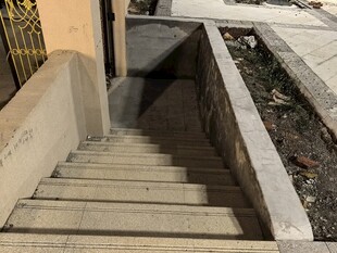 户外水泥阶梯