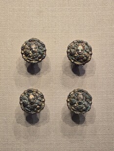 悦龙台汉墓鎏金铜枘