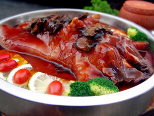 红烧肘子美食诱人特写