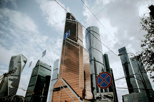 都市高楼林立的建筑景观