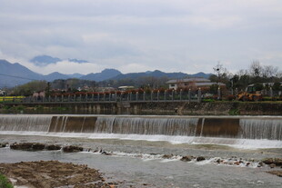 水坝