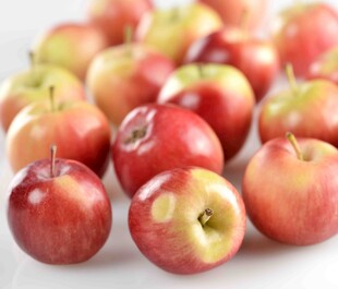 新鲜红苹果