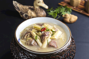 竹笋老鸭汤
