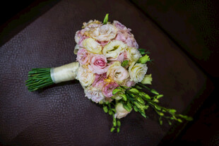 唯美浪漫粉色系新娘手捧花