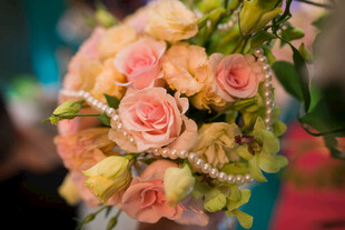 柔美粉玫瑰插花作品