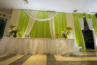 绿色系婚礼签到台布置