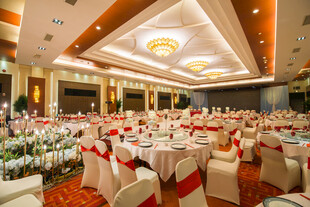 豪华宴会厅布置