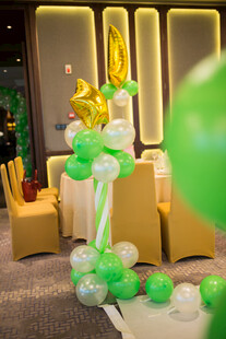 绿色系气球装饰场景布置