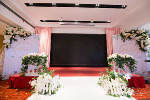 浪漫婚礼现场布置