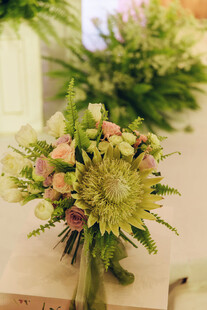 清新雅致的花卉组合