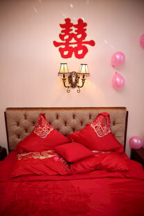 喜庆婚房布置 洋溢甜蜜氛围