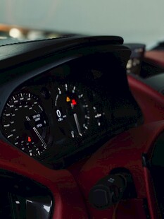 汽车仪表盘特写