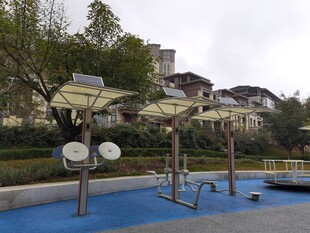 户外蓝色场地健身器材设施