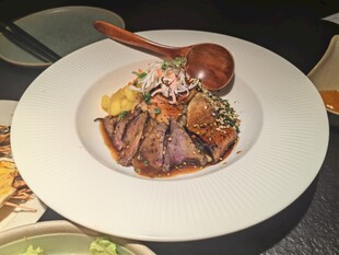 牛肉鹅肝饭